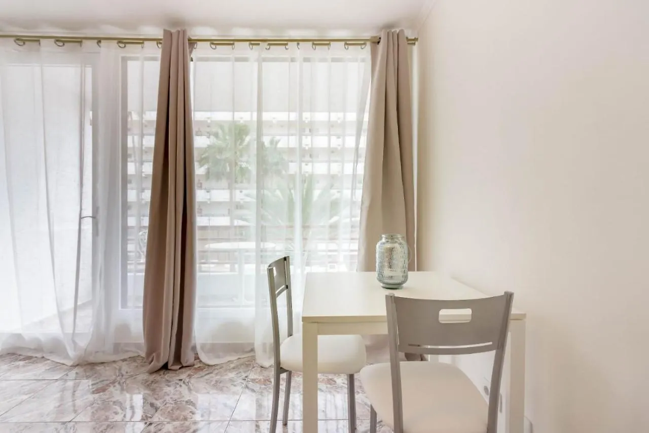 Tenerife Olympia Apart Hotel-Playa De Las Americas. Balcony, Sea View & Pool 0*, Playa de las Americas (Tenerife)